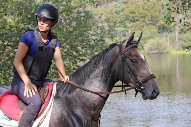 Débourrage et pré-entraînement en milieux variés : découvrez la nouvelle activité d'Anne Gabrielle Ansquer