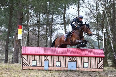 Maxime Livio emporte le Grand National de Saumur