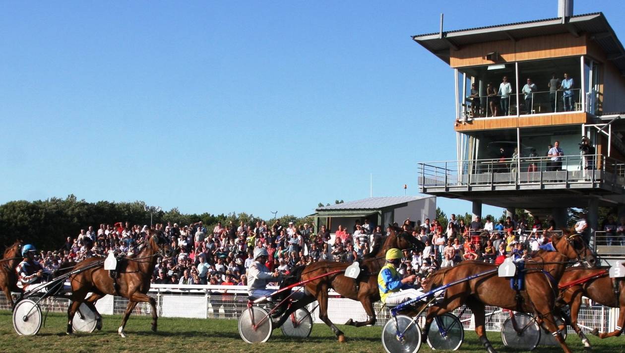 L’hippodrome de l’Atlantique monte en grade